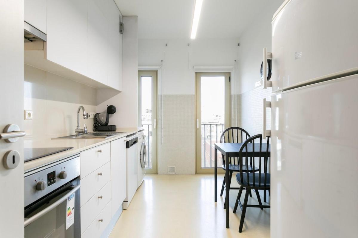 Modern 2bdr Flat In The City's Heart! Lejlighed *