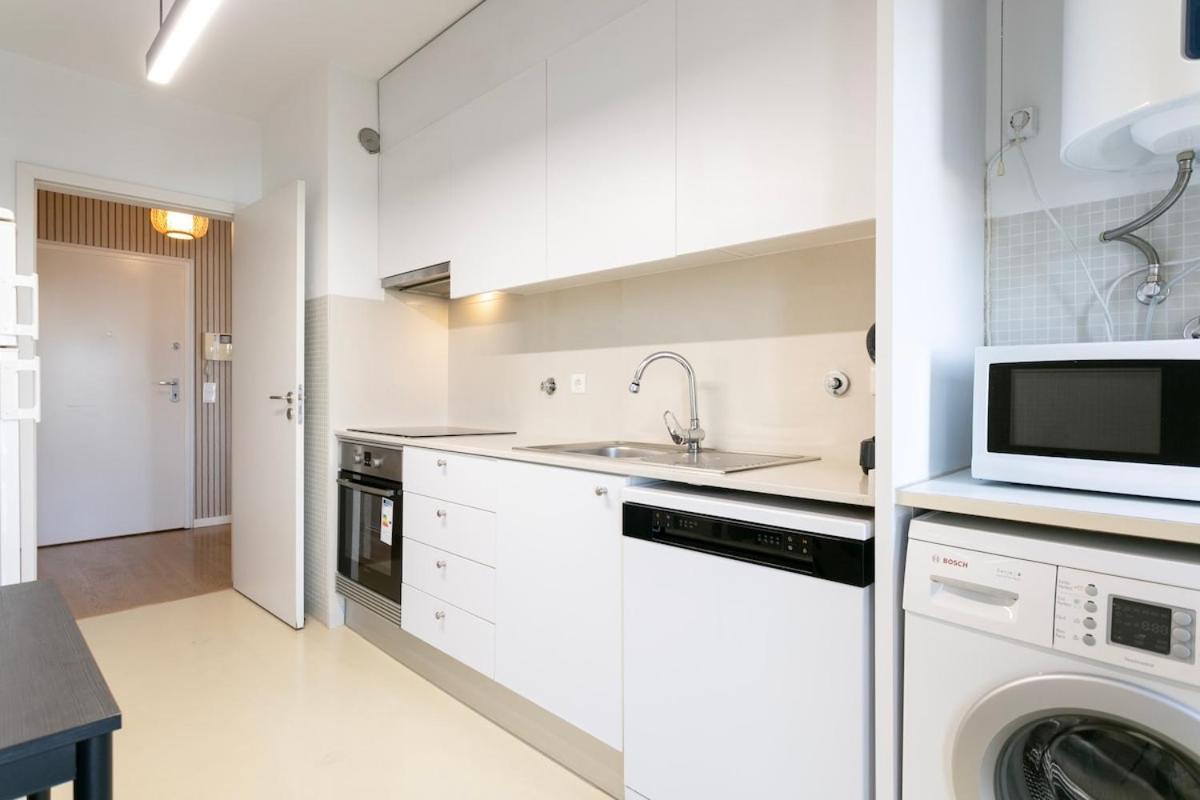 Lejlighed Modern 2bdr Flat In The City's Heart!